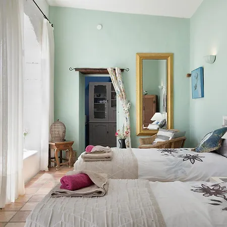 El Piccolo 아파트